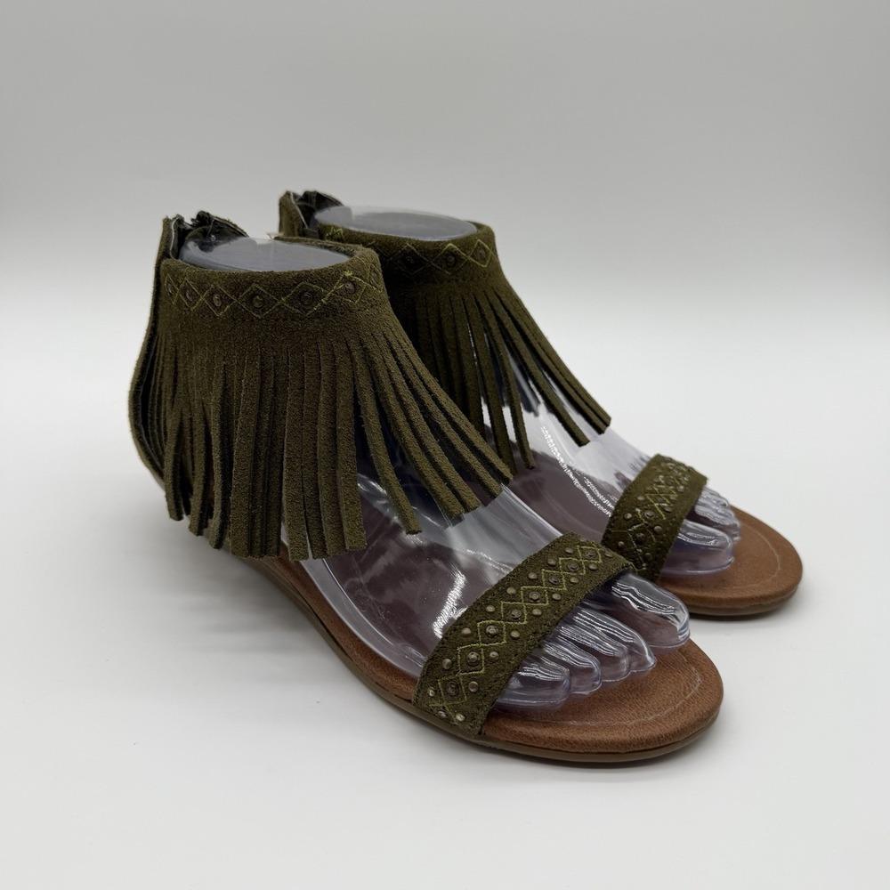 Minnetonka Women's Boho Fringe Embroidered Flat Sandals Festival Olive Green 6